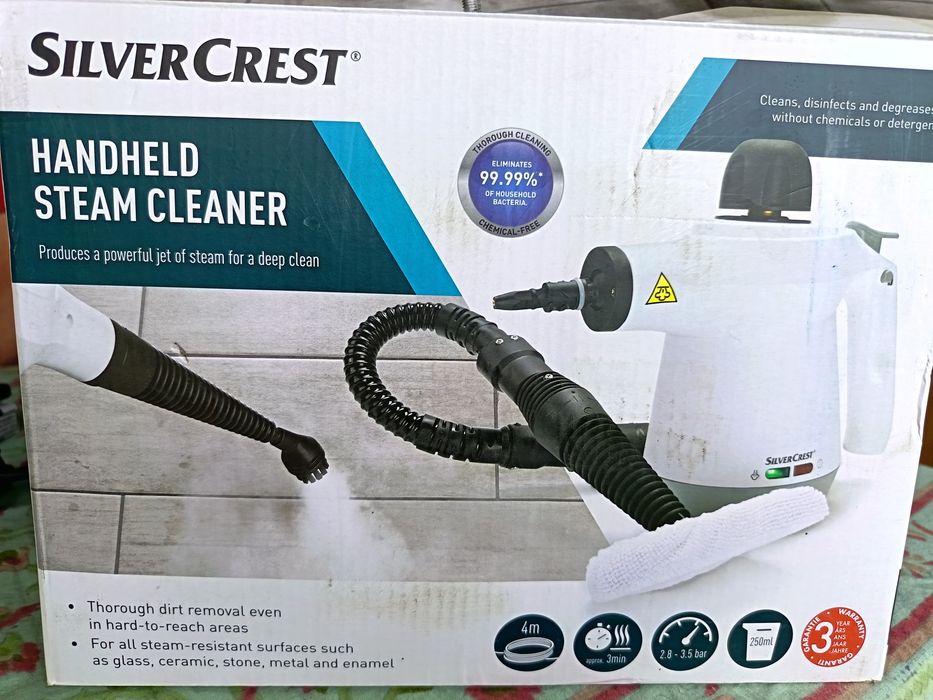 Продавам ръчна парочистачка SilverCrest Handheld Steam Cleaner SDR 1100 B2
