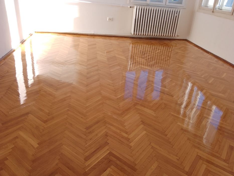 Rașchetez ,montam, chituim lăcuim parchet