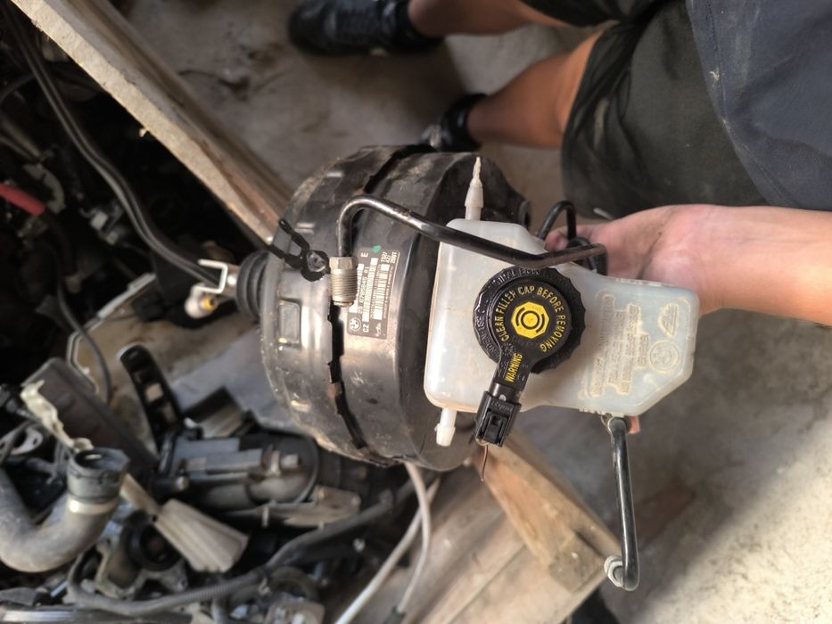 Серво усилвател Бмв е87 120д 118д n47 143кс 177кс bmw e87 e81 e82