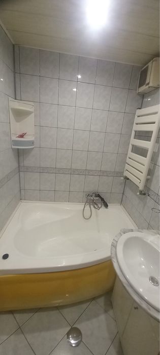 Inchiriere apartament 3 camere