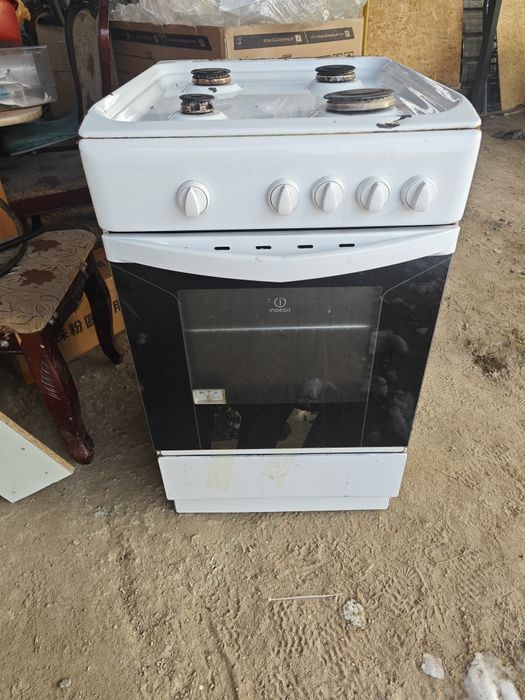 газовая плита с духовкой