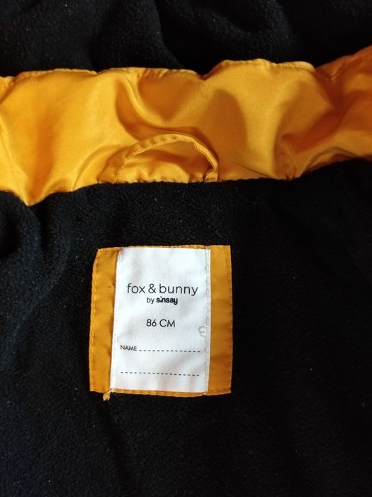 Set două geci mărimea 86.