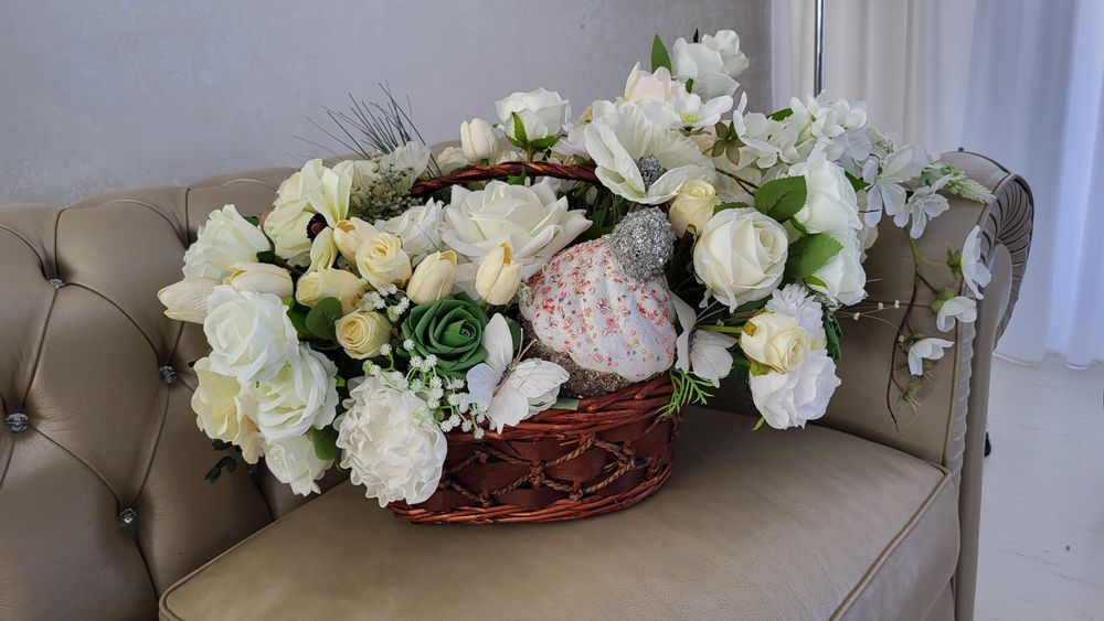 Cadouri florale si decoratiuni florale unicate - Arkhanas Flowers -  cu preluare din orasul Arad