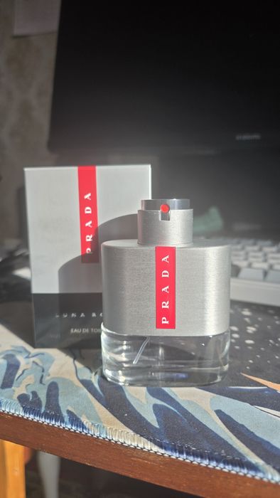 Продам туалетную воду Prada Luna rossa