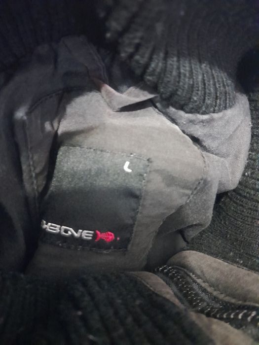 Черно яке L размер