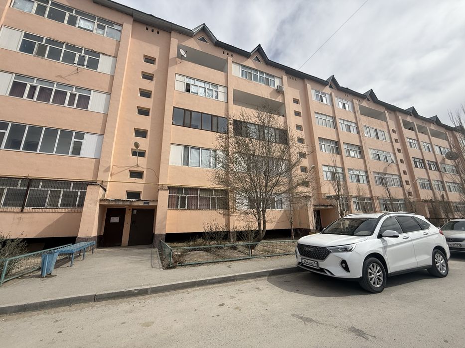 2 бөлмелі 2 этаждан ортаңғы бөлік Титов 2010жылғы үйден