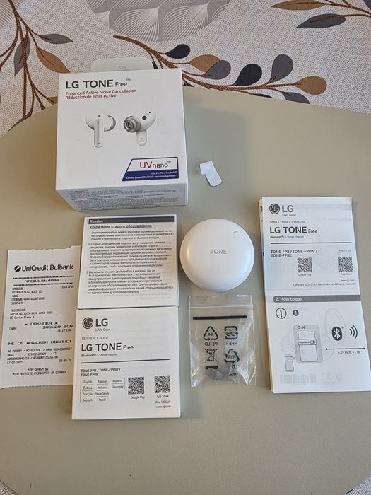 True wireless earbuds LG Tone free FP8W