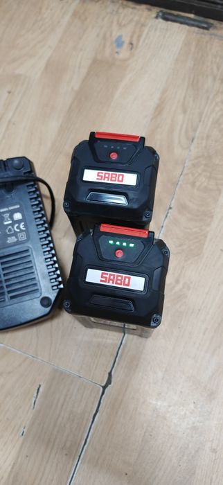 SABO baterii + încărcător noi