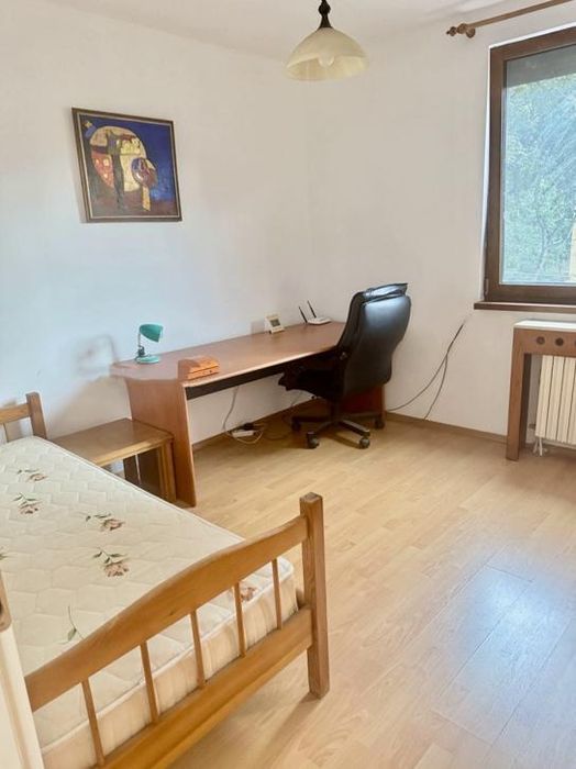 Дава се под наем Тристаен апартамент в София, Банишора - 100 кв.м за 818 € - Снимка #4