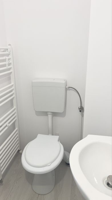 Garsonieră pe colț, renovată – 21 mp, Mulatau, etaj 1, zona de case.