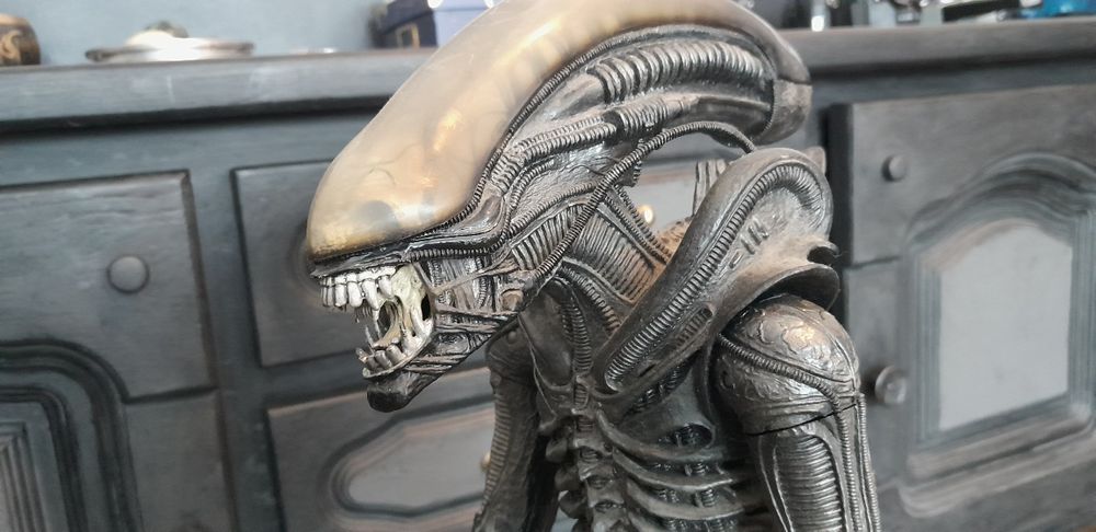 Alien Big Cap 50cm.Figurina NECA Alien