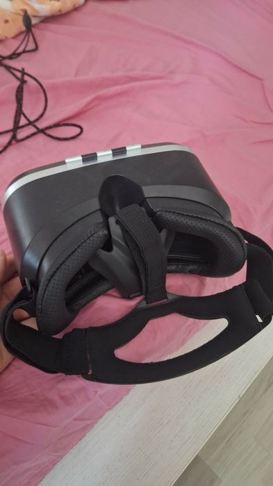 Слушалки и VR очила