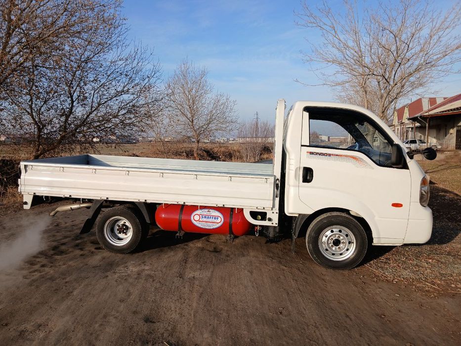 Kia bongo 1tonnalik