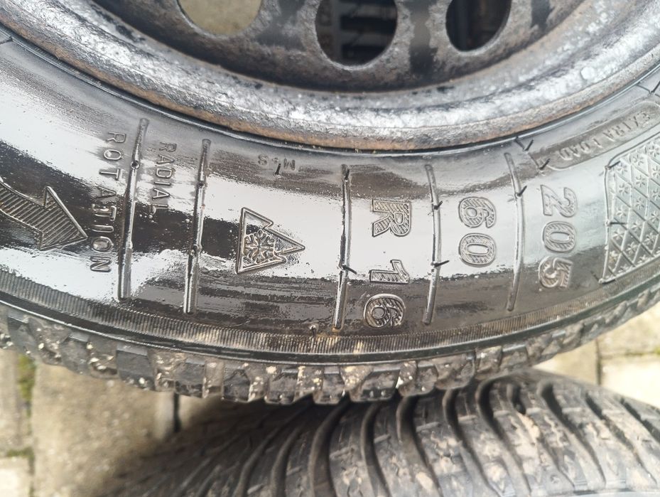 Jante tabla 6,5xj R16 cu Cauciucuri Kleber M+S 205 60 R16 DOT 2024 NOI