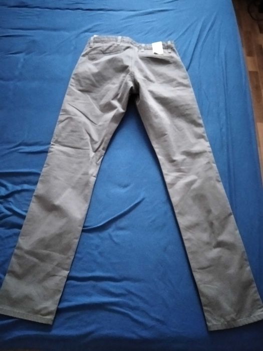 Dockers Alpha Original Chino, Slim Fit Tapered Khakis - Burma Grey