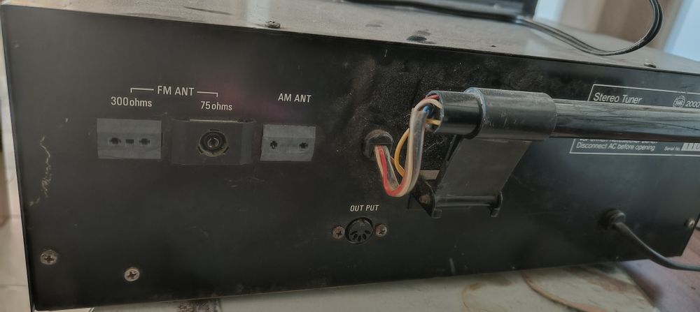 Tuner HI-FI stereo 2000T