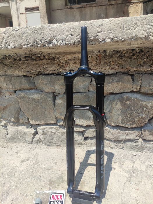 Rock shox Yari 170 mm с Debon Air