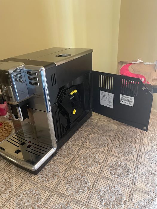 Aвтоматична кафемашина Saeco Incanto Deluxe