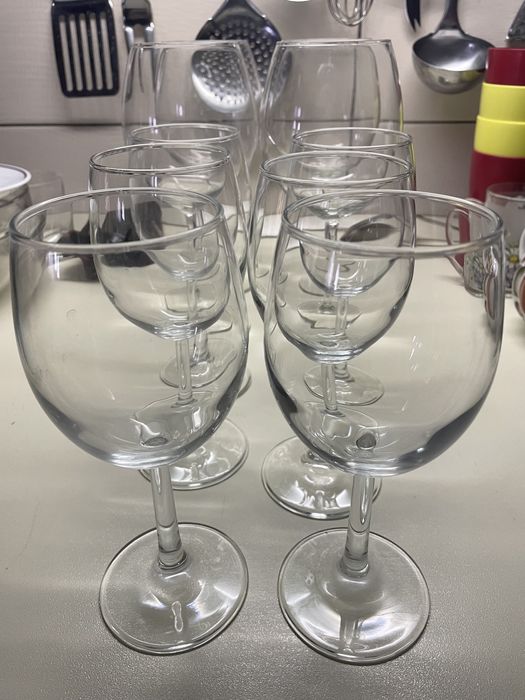 Бокалы под вино(фужеры)