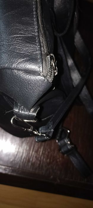 Дамска кожена раница -чанта