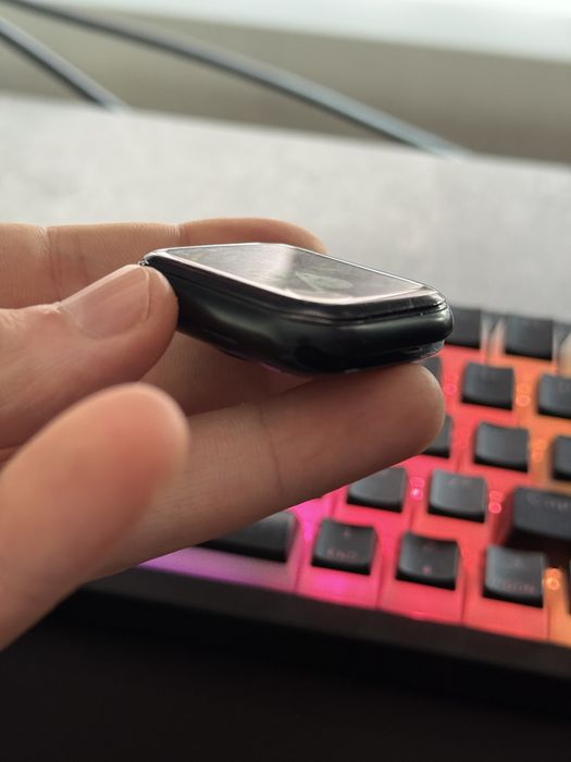 Apple watch  SE 2