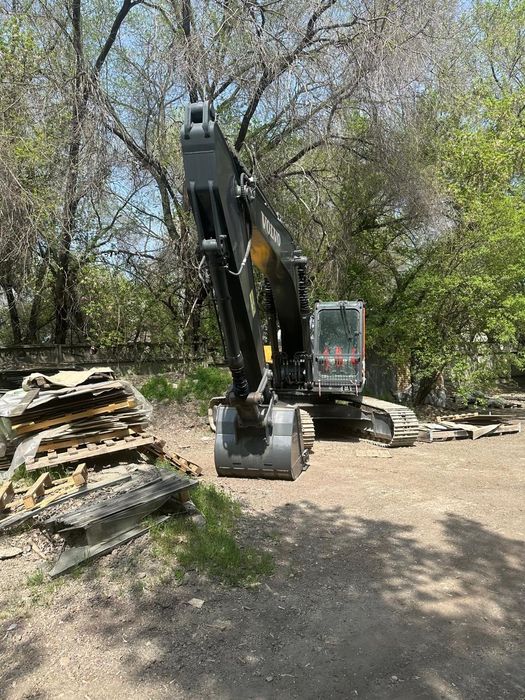 Продаются экскаваторы