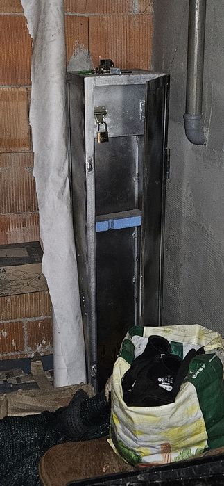 Dulap arma , facut acasa