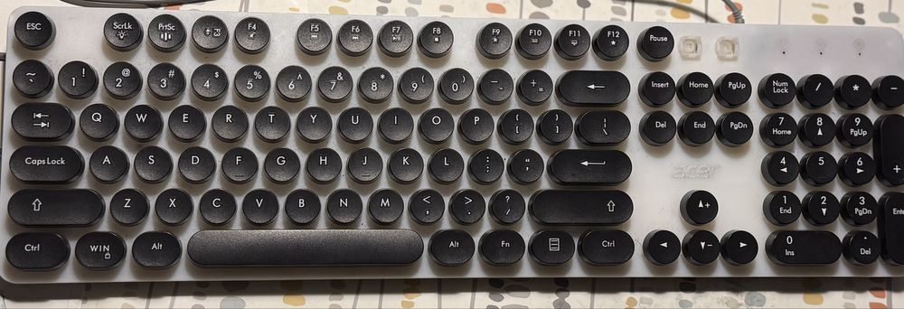 Продам клавиатуру за 3500тг