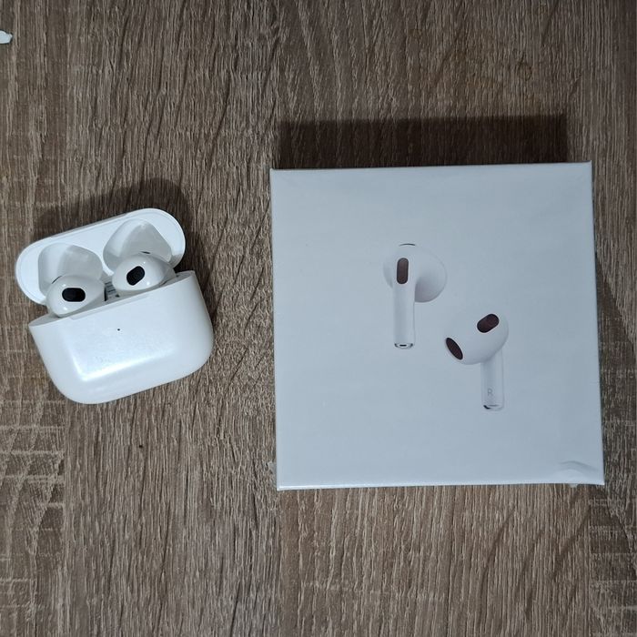 Airpods 3 va 2 sotiladi