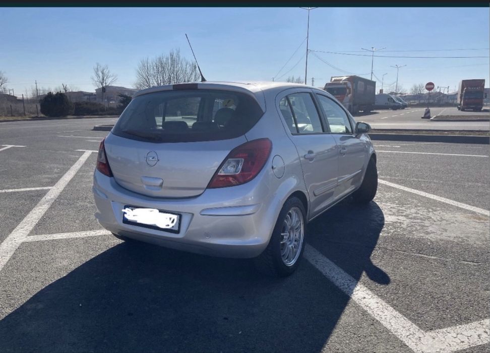 Vând opel corsa 1.4 automat