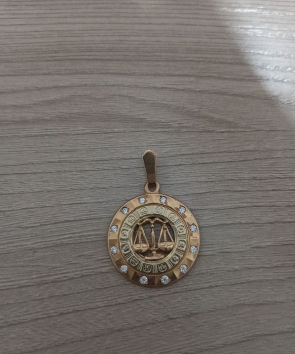 Продам Золотой кулон  585пр