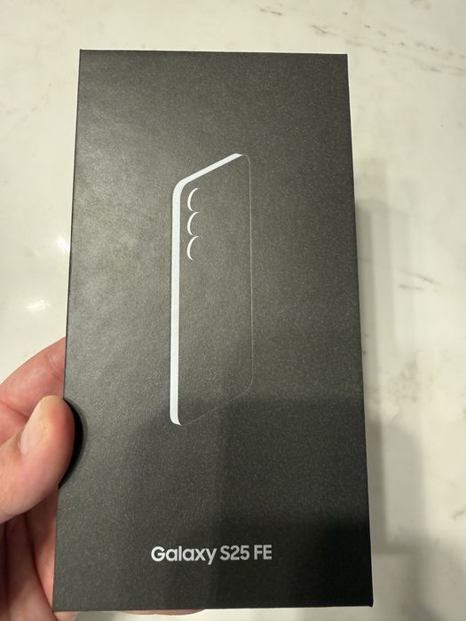 Samsung S25 FE.   128 GB.  Sigilat