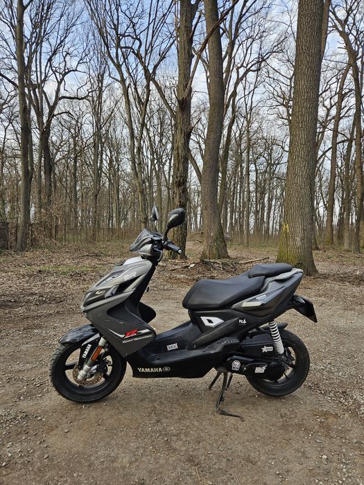 Vând yamaha aerox 4t