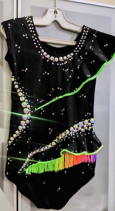 Състезателни трико художествена гимнастика