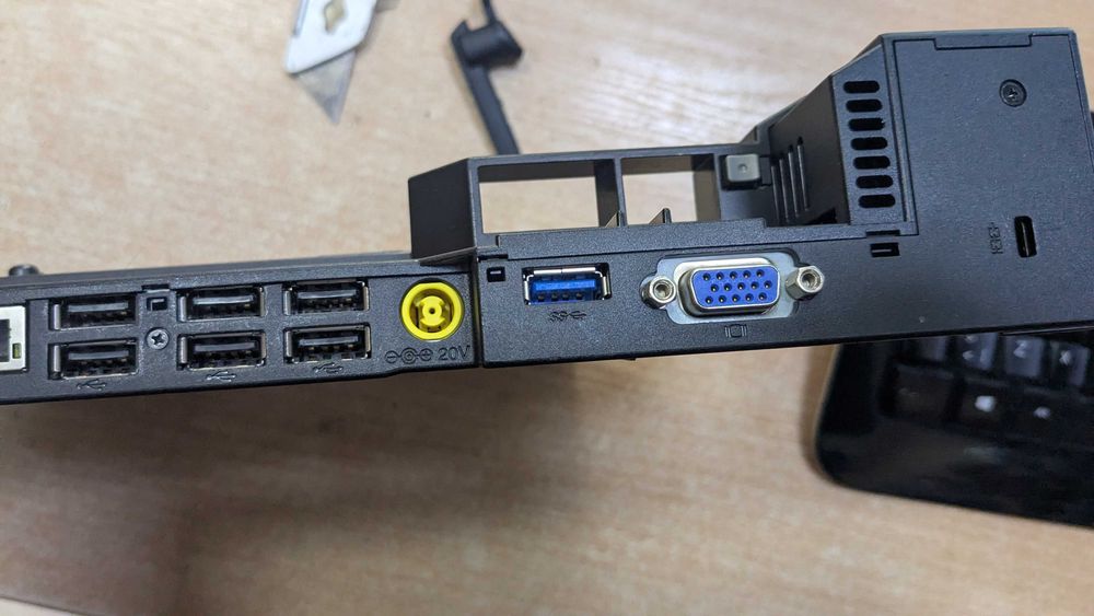 Докинг станция Lenovo 4337 / 4338 ThinkPad Dock Series 3 + ключовe