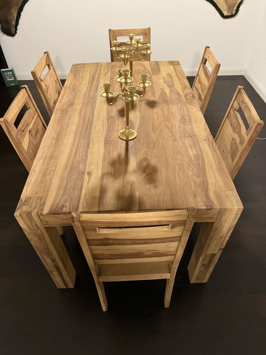 Masa Cu Scaune Din Lemn Masiv