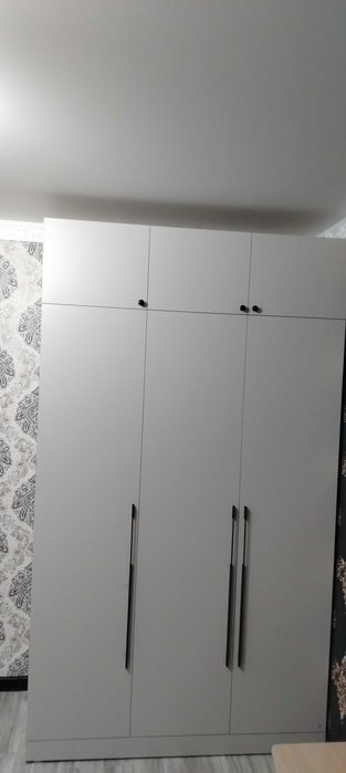 Продам шкаф новый 160000