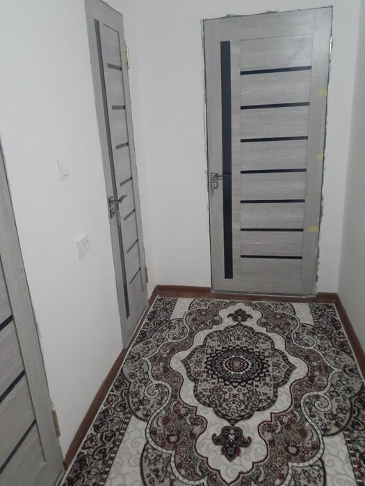 Навоий вилояти Зарафшон шахар 14микрараен 9 домда янги квартира сотила