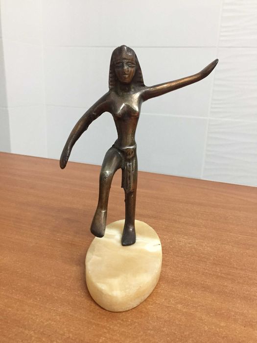 Statuete din bronz cu suport din marmura + scrumiera bronz