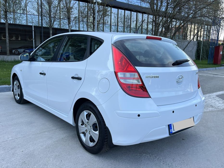 Hyundai i30, 99.000km 2011, 1.4 Benzina Euro 5, roti vara/iarna