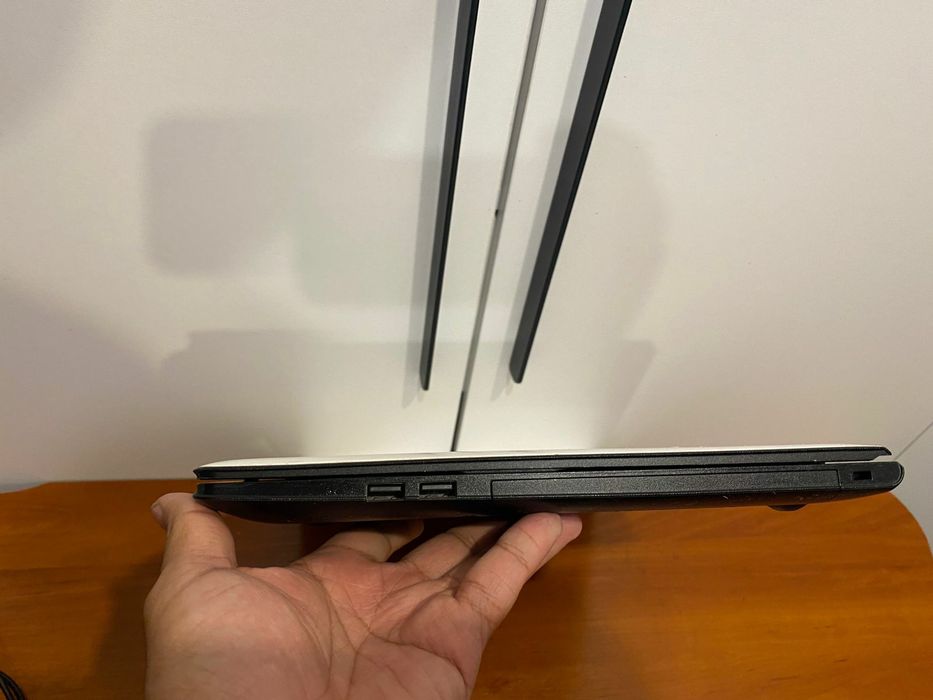Lenovo i5 Skylake/Nvidia GeForce 920MX
