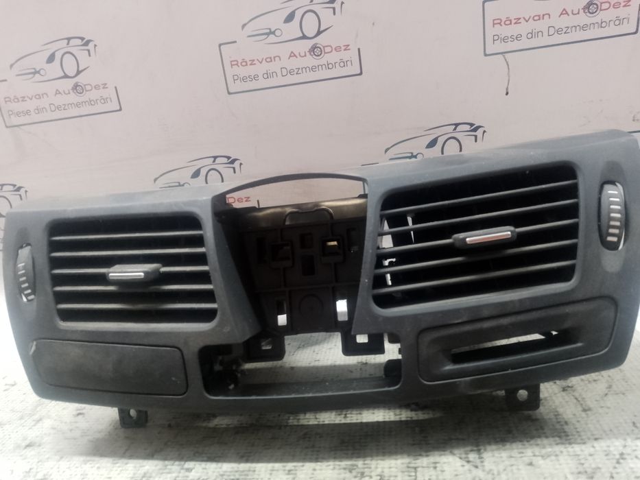 grila ventilatie centrala  renault laguna 3 2013