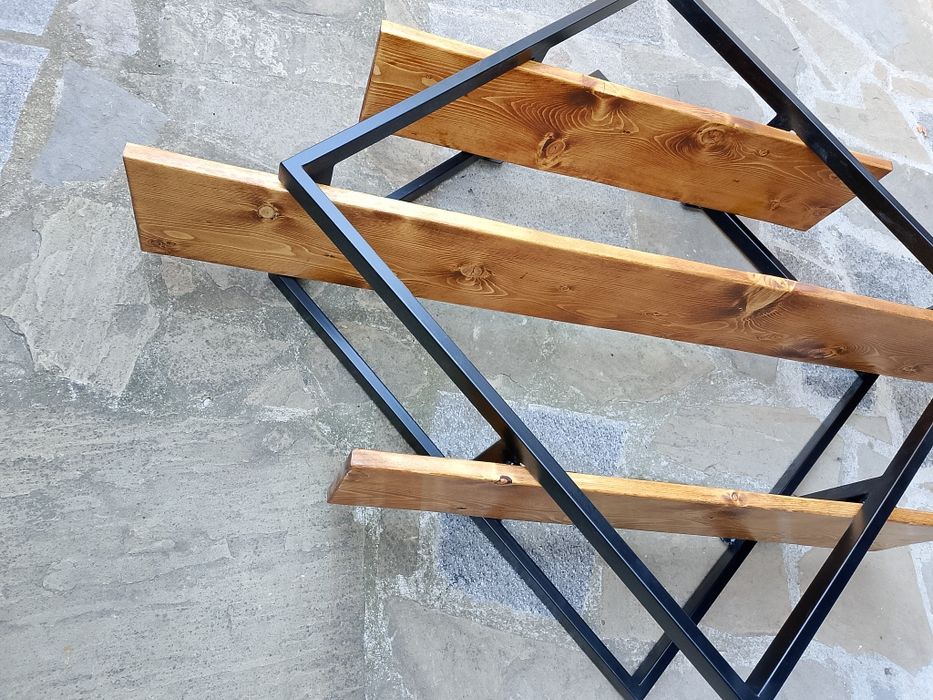 Етажерка за стена