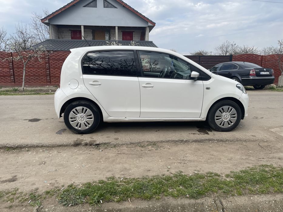 VOLKSWAGEN Up 2015
