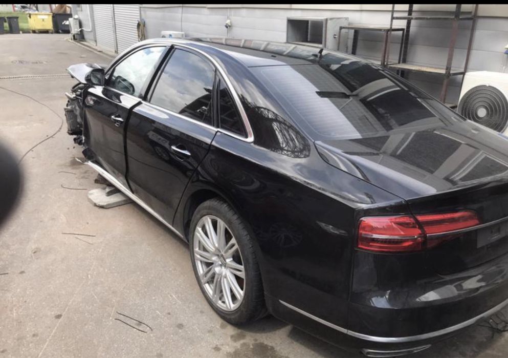 Audi a8 4.2TDI на части