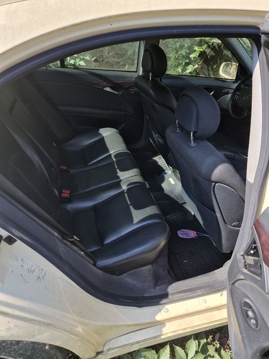 Mercedes E200 ,an 2005 pentru dezmembrat