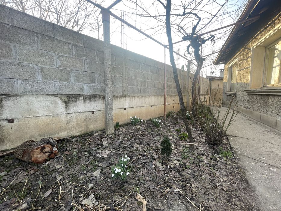 Продавам къща гр.Свищов