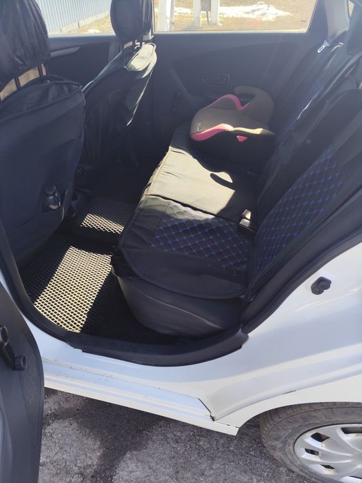 Nissan Almera G15