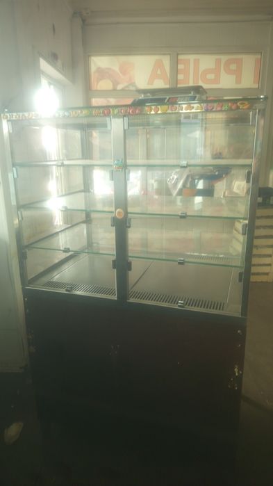 Холодильник витрина