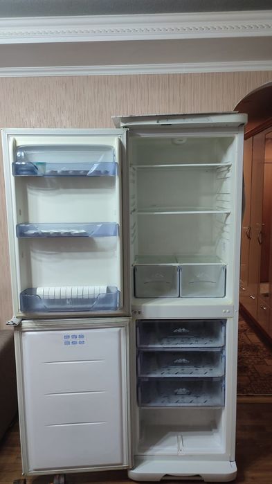 Холодильник рабочий